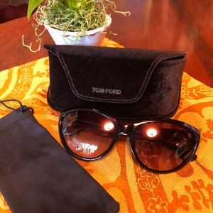 TOM FORD BLACK MARTINA SUNGLASSES TF231 01B 59-16-135